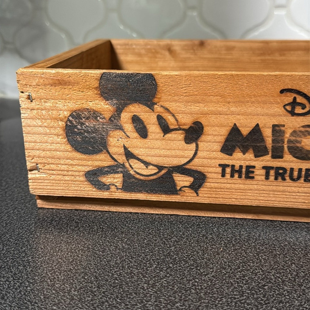 Disney Mickey wooden crate - Picture 2 of 11